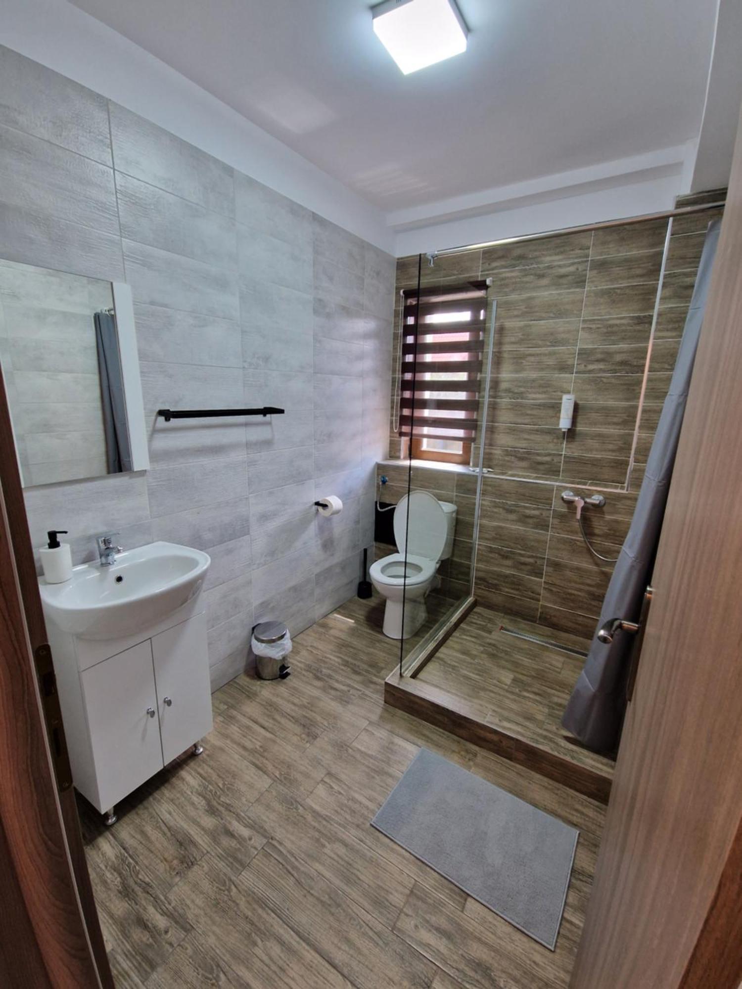 Casa BID Apartment Pitesti Bagian luar foto